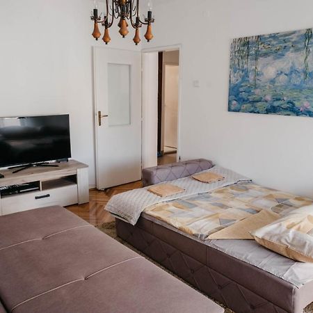 באר Apartment Bracovic - City Center מראה חיצוני תמונה