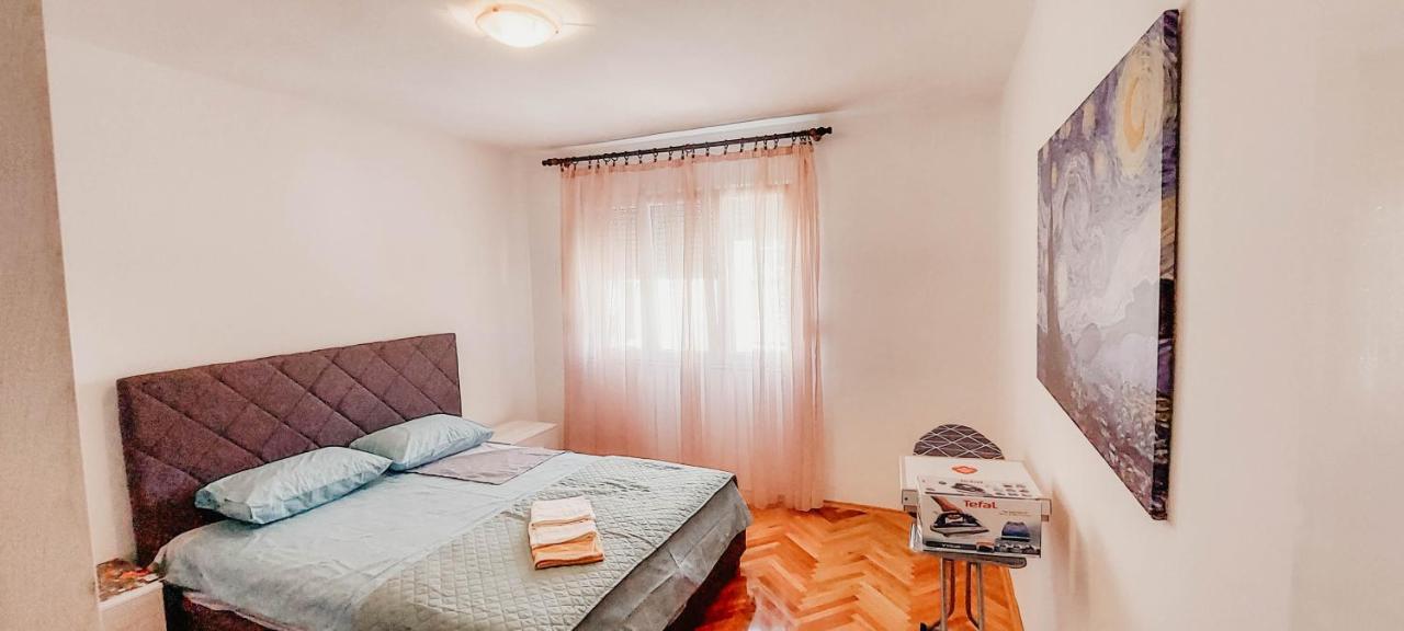 באר Apartment Bracovic - City Center מראה חיצוני תמונה